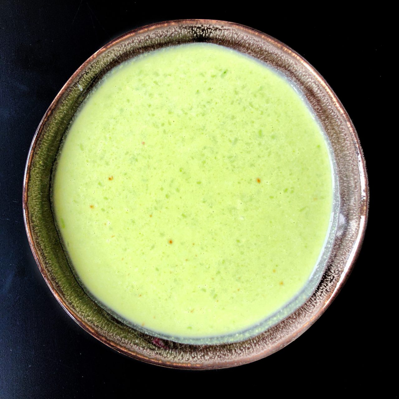 Крем-суп из зеленого горошка и шпината